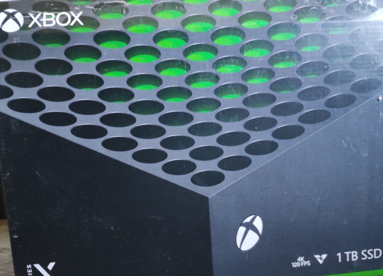 Xbox Series X 1TB + pad + zasilacz + HDMI + oryginalne pudełko