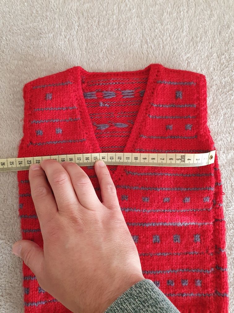 Kamizelka Czerwona HandMade. Produkt własnej Roboty! Na drutach!