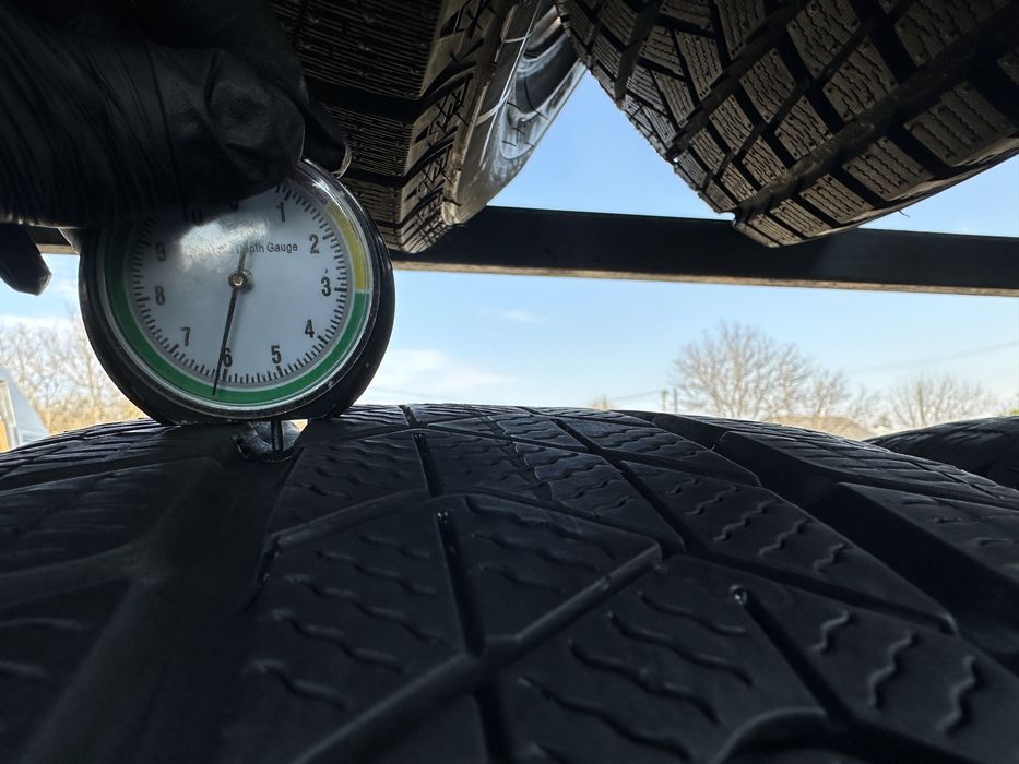 Шини б/у 225/55 R18 Pirelli 4шт