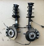 Peugeot 208 2 II Lift 24r zwrotnica lewa Prawa mcpherson amortyzator