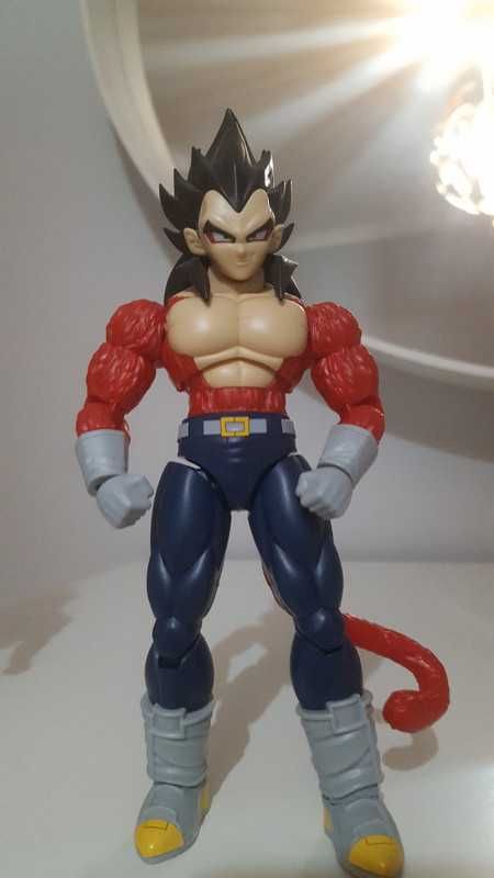 Super Saiyan 4 Vegeta - Figure Rise