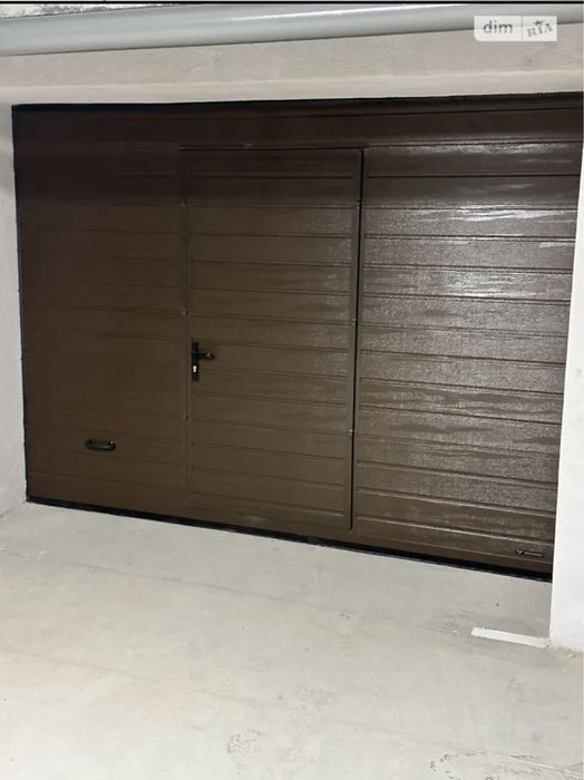 Продам гараж, 31.5кв, по вул. Галицькій 7