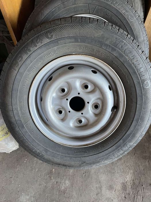 Комплект дисків R14 Ford Transit із гумою Barum Vanis 2 195 R14C