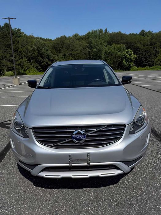 Volvo XC60      2017