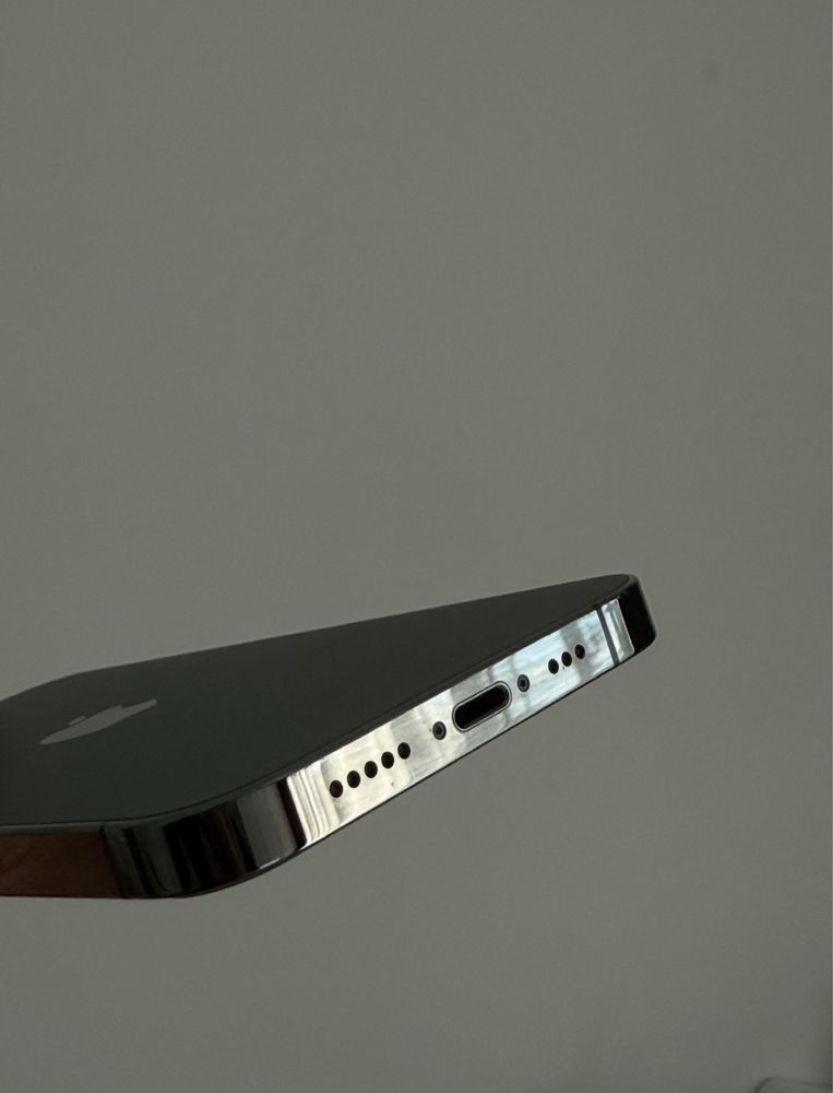 Iphone 13 pro 256 gb space black.Айфон 13 про 256 гб чорний