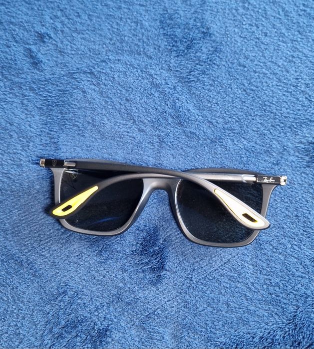 Okulary Przeciwsłoneczne Ray-Ban Ferrari Edycja Specjalna Klasyka