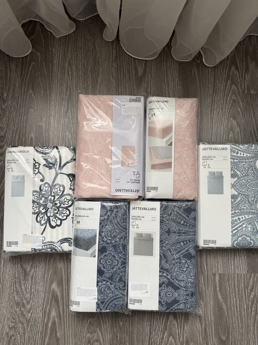 Двухспальні комплекти з простирадлом Ikea