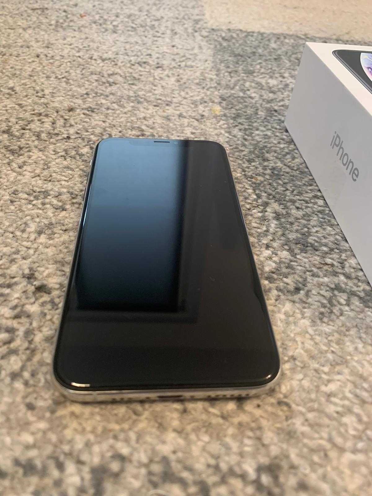 iPhone XS 64GB Silver Bardzo Dobry Stan