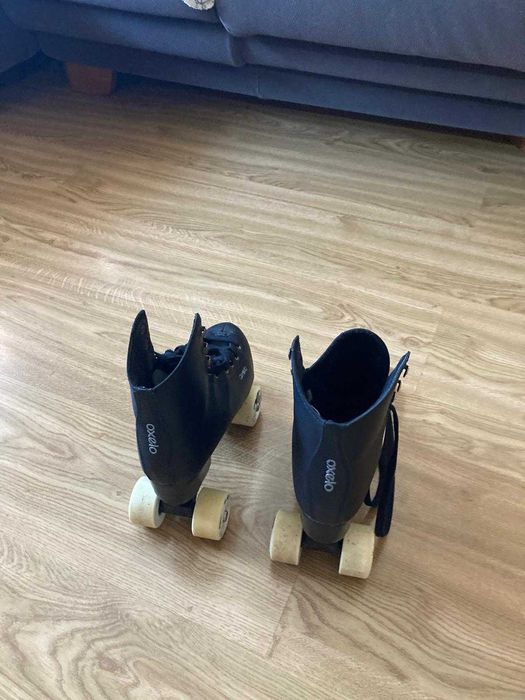 Patins 4 rodas preto - Tam.39