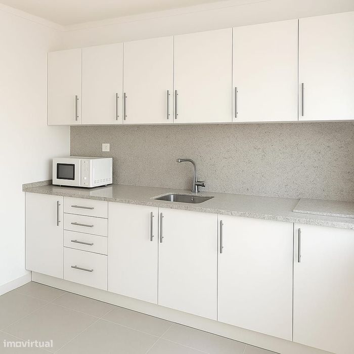 T3 Remodelado com Áreas Generosas no Coração das Caldas da Rainha