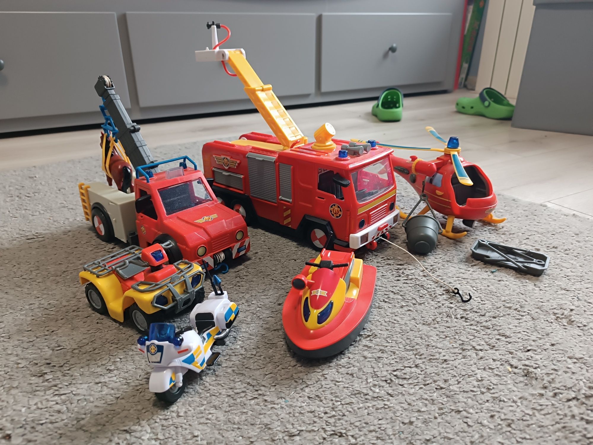 Ogromny zestaw Strażak Sam, Jupiter, motorówka, remiza, quad, helikopt