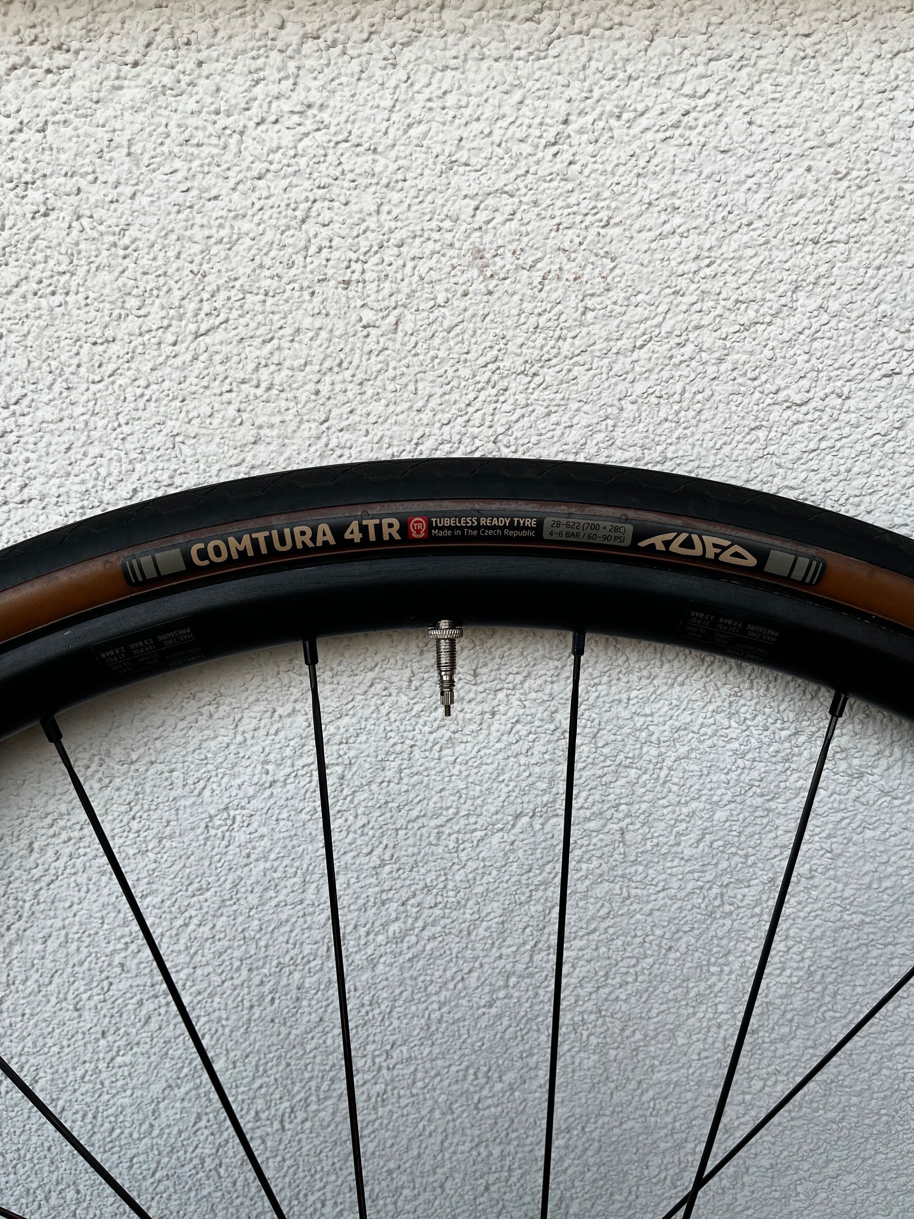 Koła szosowe Disc DT Swiss RR411, DT 350, CX Ray z oponami