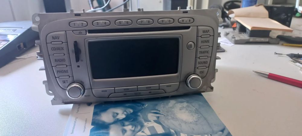 RADIO ODTWARZACZ FOCUS MK2 LIFT 8M5T18K931GC