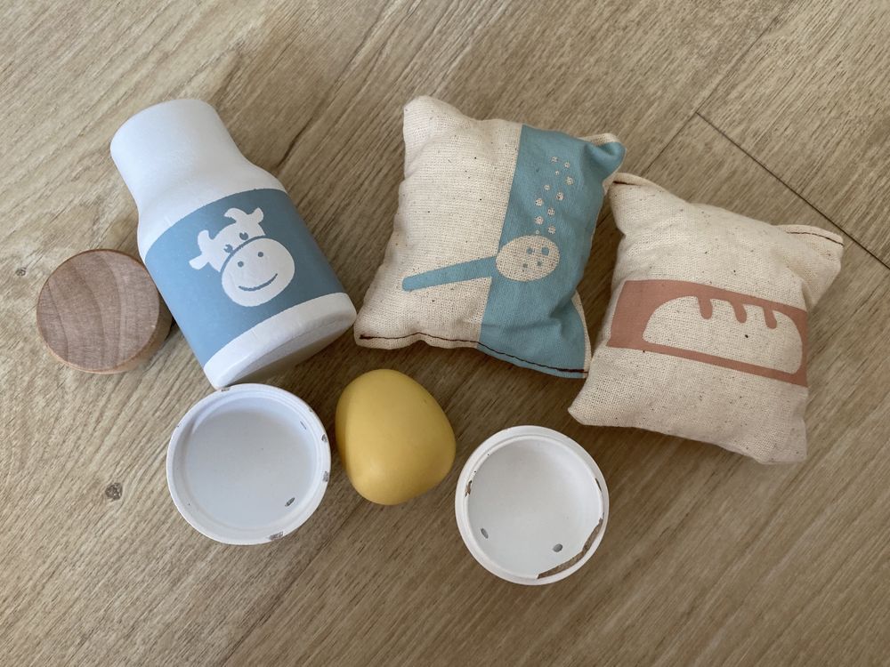 Drewniana kuchnia dziecięca Kid’s Concept z wyposażeniem