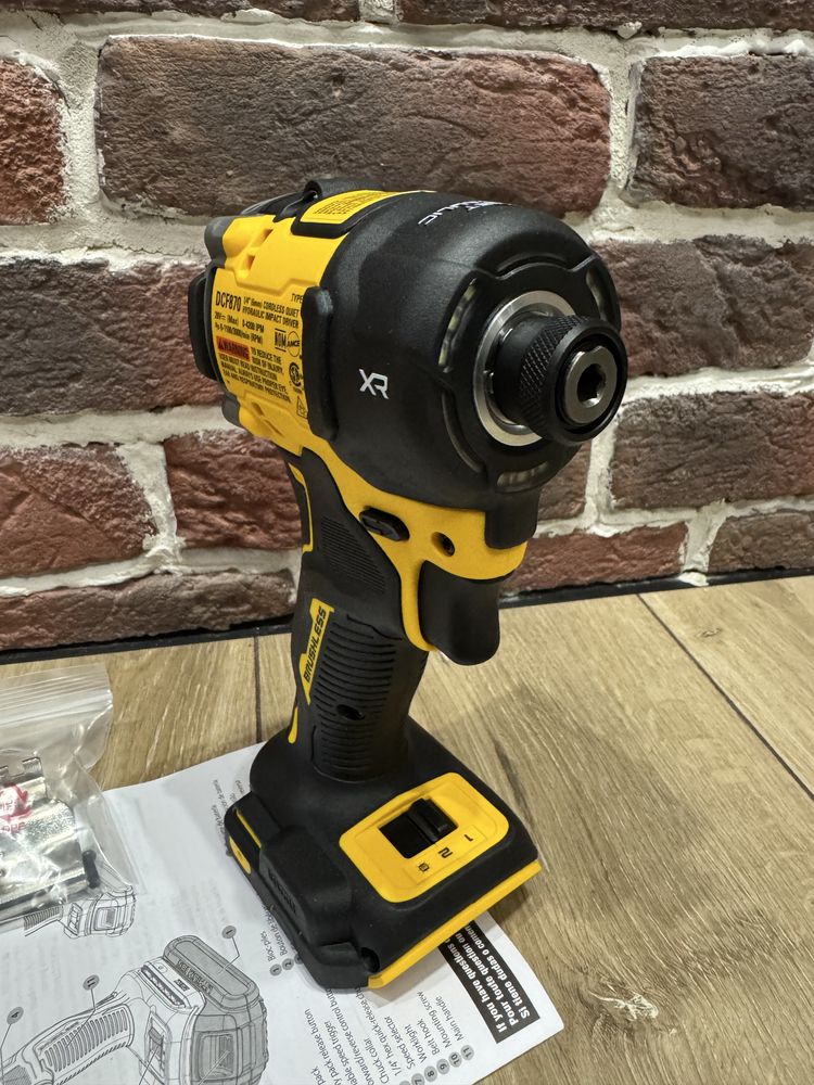 Шуруповерт гидравлический DeWalt dcf870b