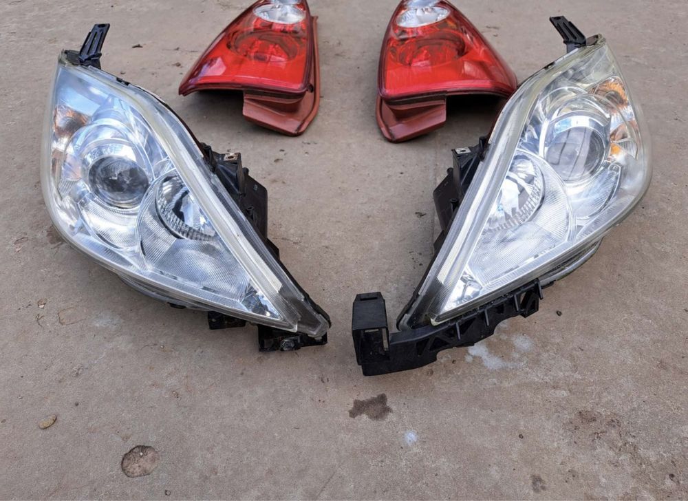 Фари фонарі туманки мазда 5 cr 19 L+R mazda 5