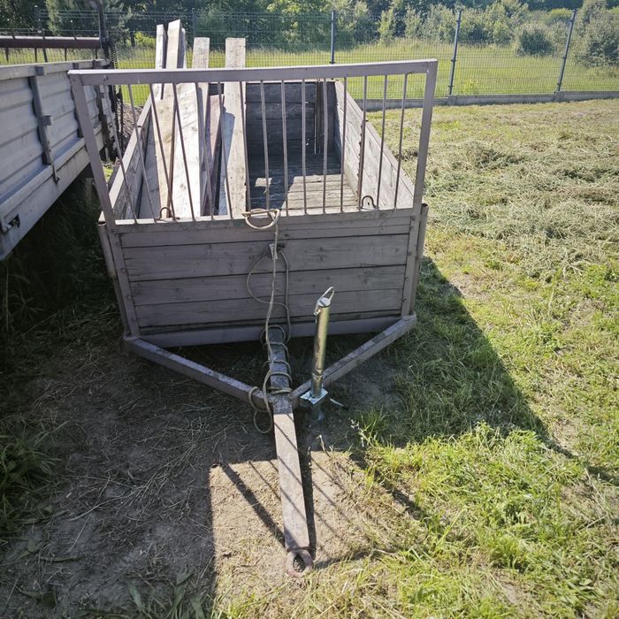Przyczepka jednoosiowa rolnicza