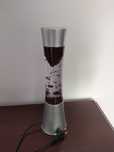Candeeiro de lava cor de vinho