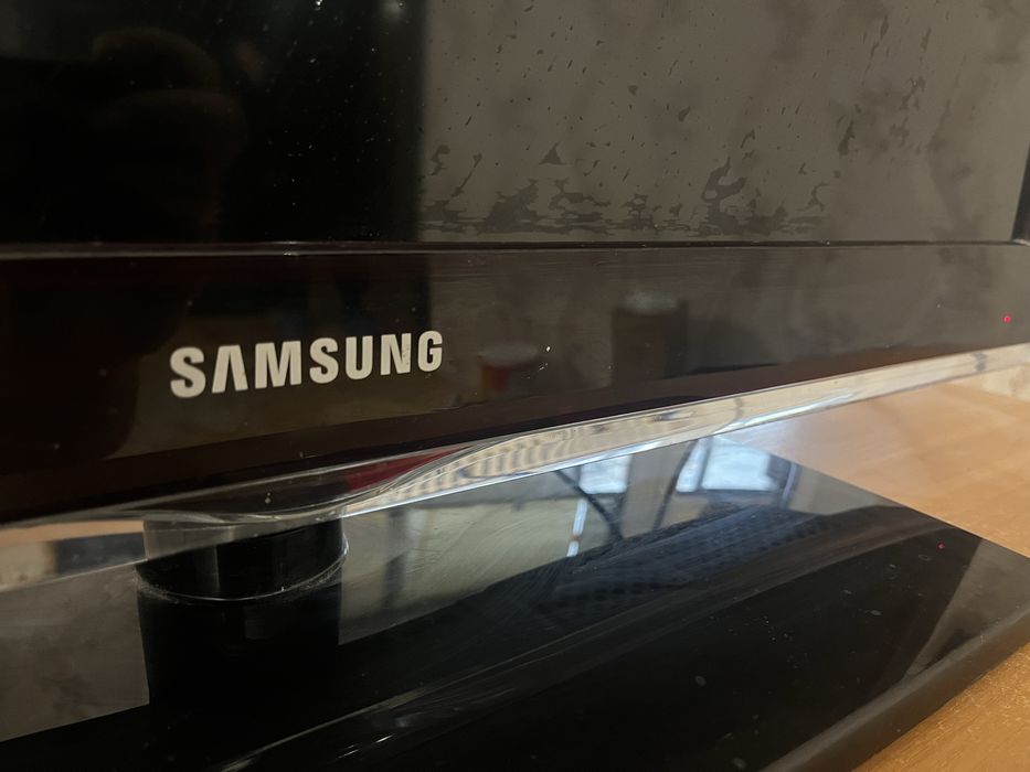 Продам телевизор SAMSUNG