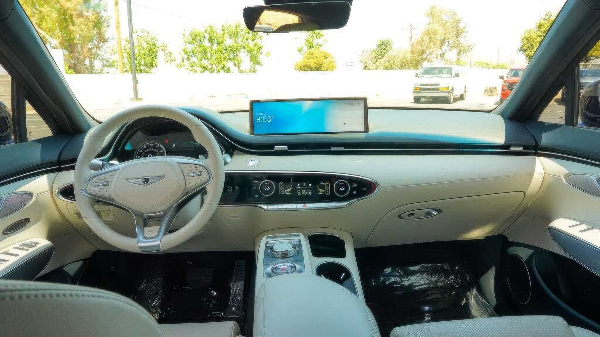 2024 Genesis GV70 Electrified