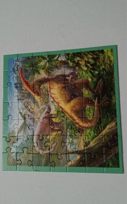 puzzle z dinozaurami