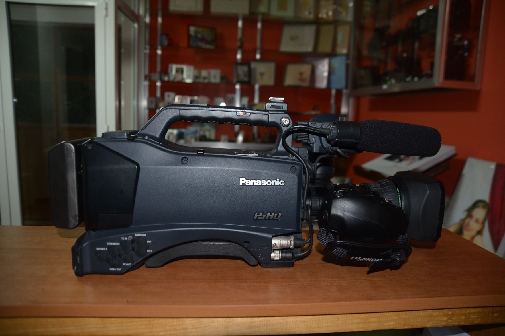 VENDO OU TROCO PANASONIC HPX 301E - 1.990,00€