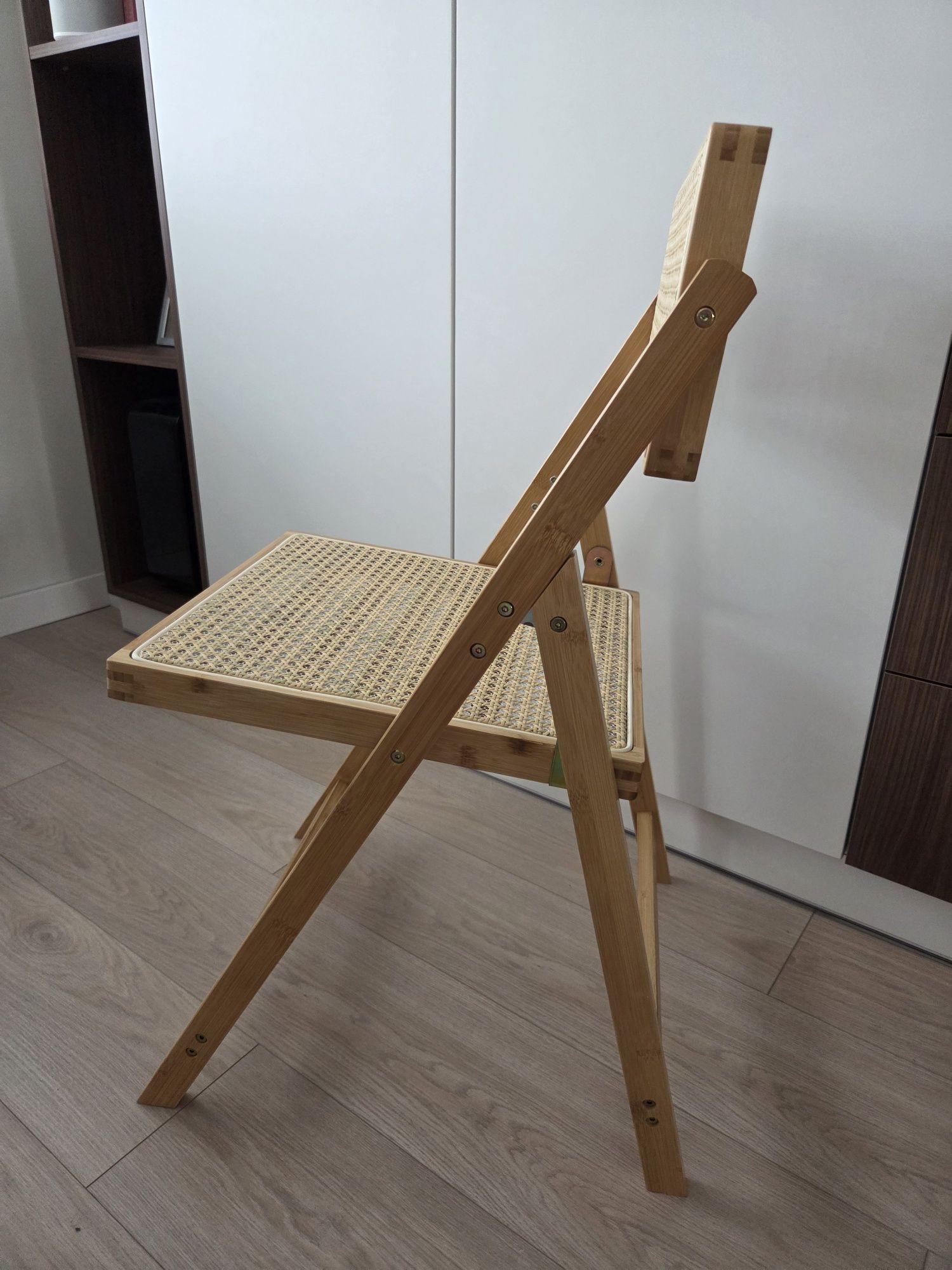Krzesła rattan składane drewniane