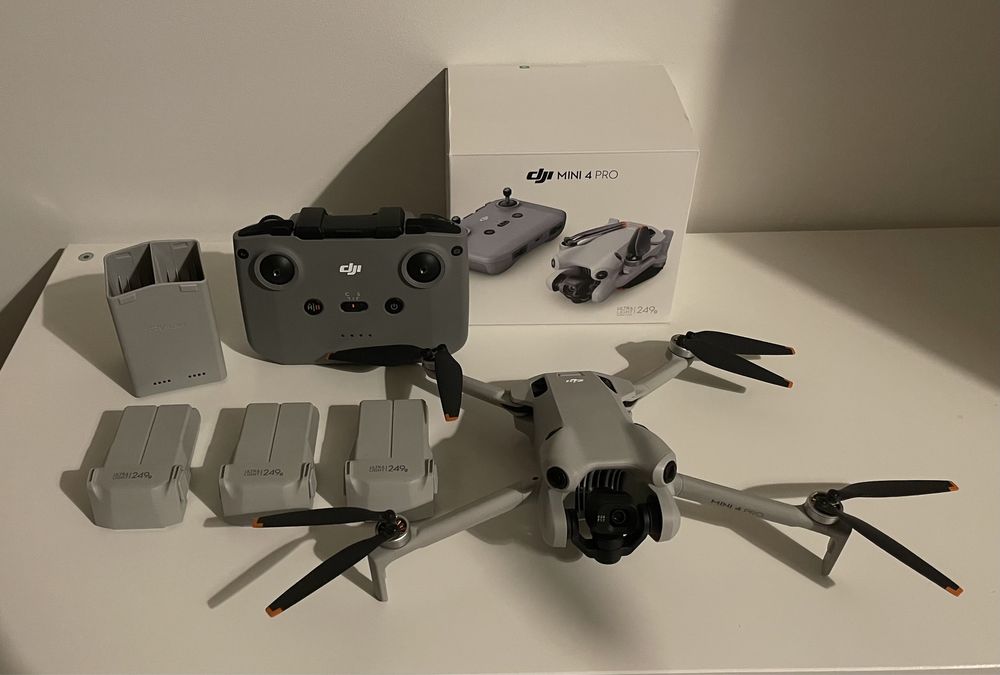 Dron DJI mini 4 pro