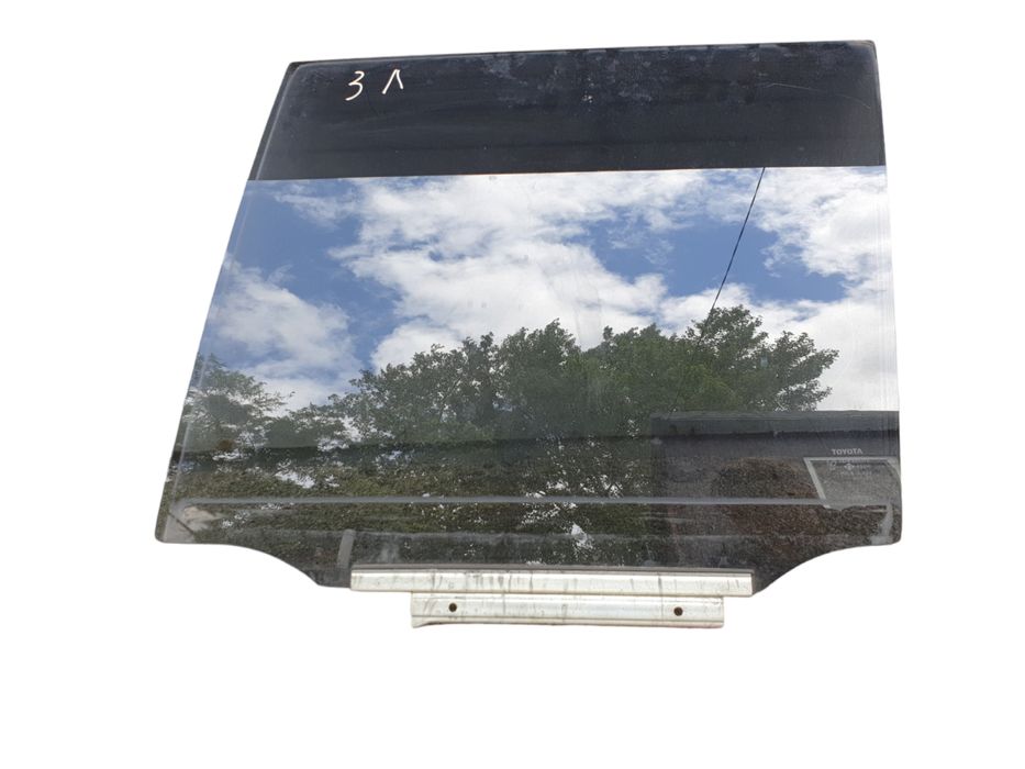 Стекло двери задней левой Toyota 4Runner 2002-2009  разборка