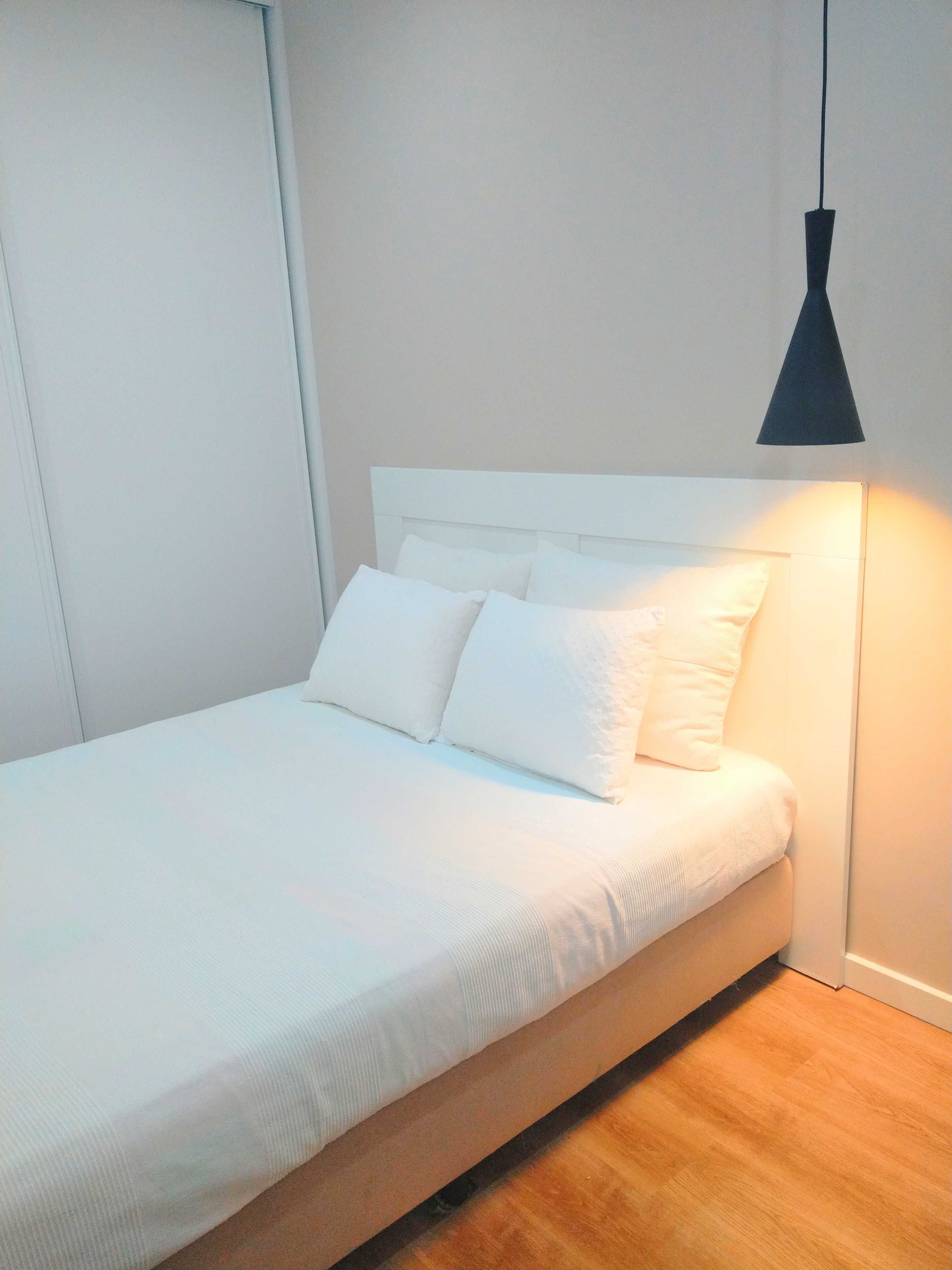 Cama de casal 140x190