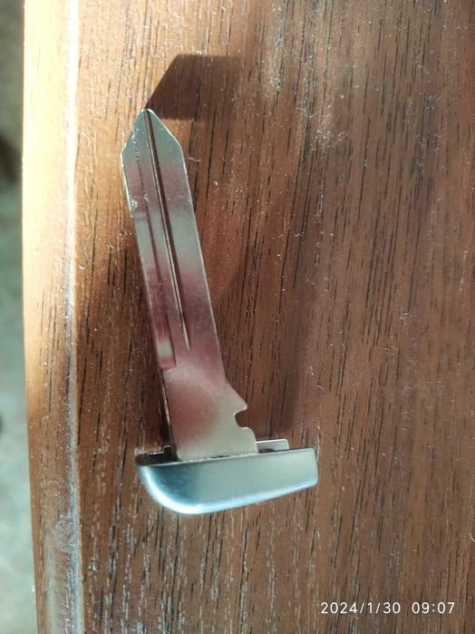 Продається жало ключа Додж