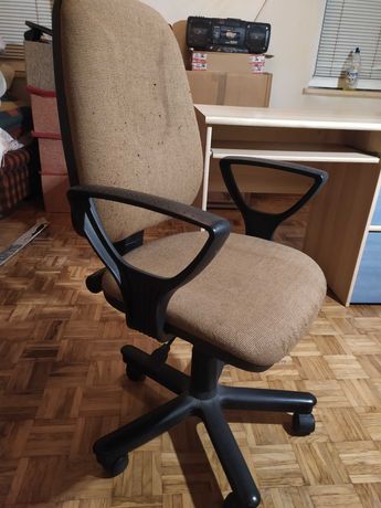 Krzesło regulowane obrotowe do biurka