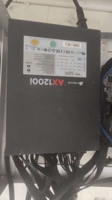 Corsair ax1200i 80+ gold и куча кабелей