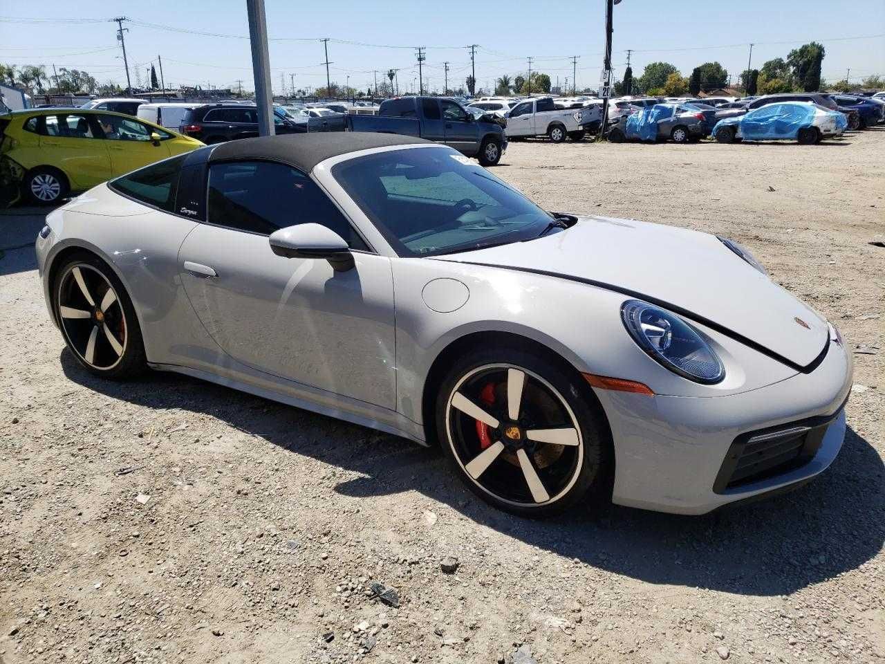 2022 Porsche 911 Targa 4s