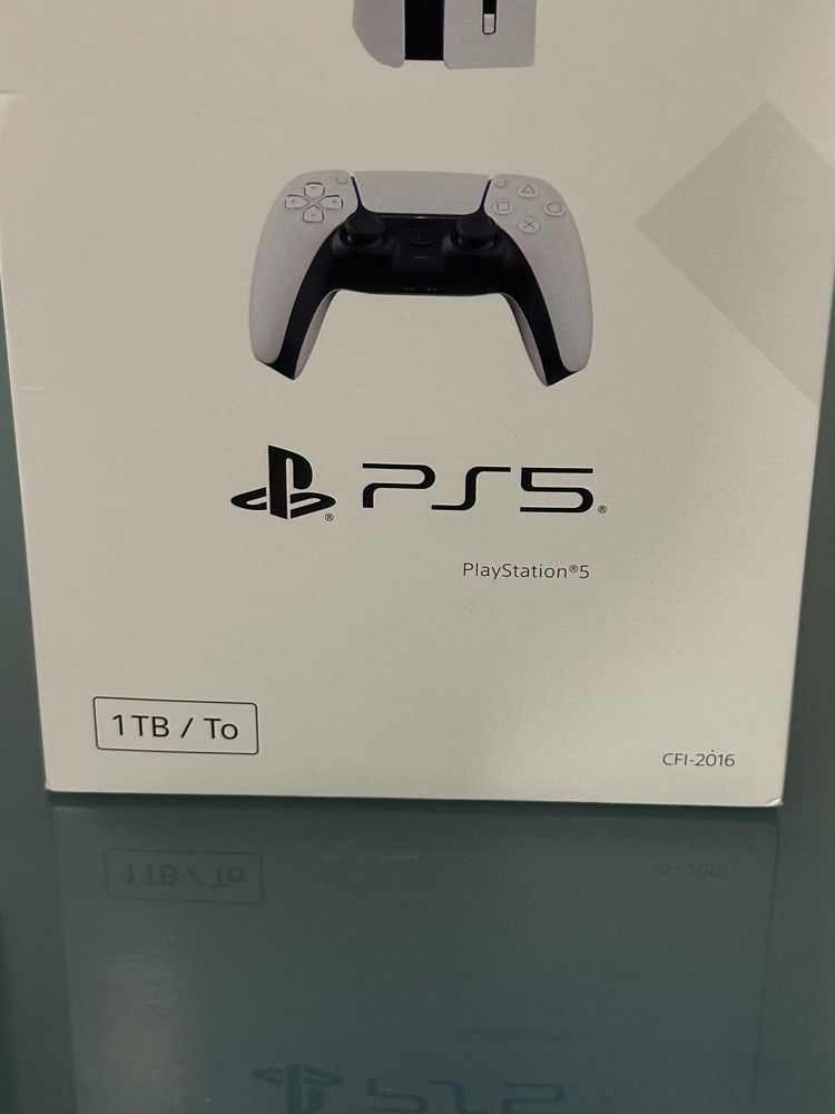 PlayStation 5 Slim 1TB (PS5)