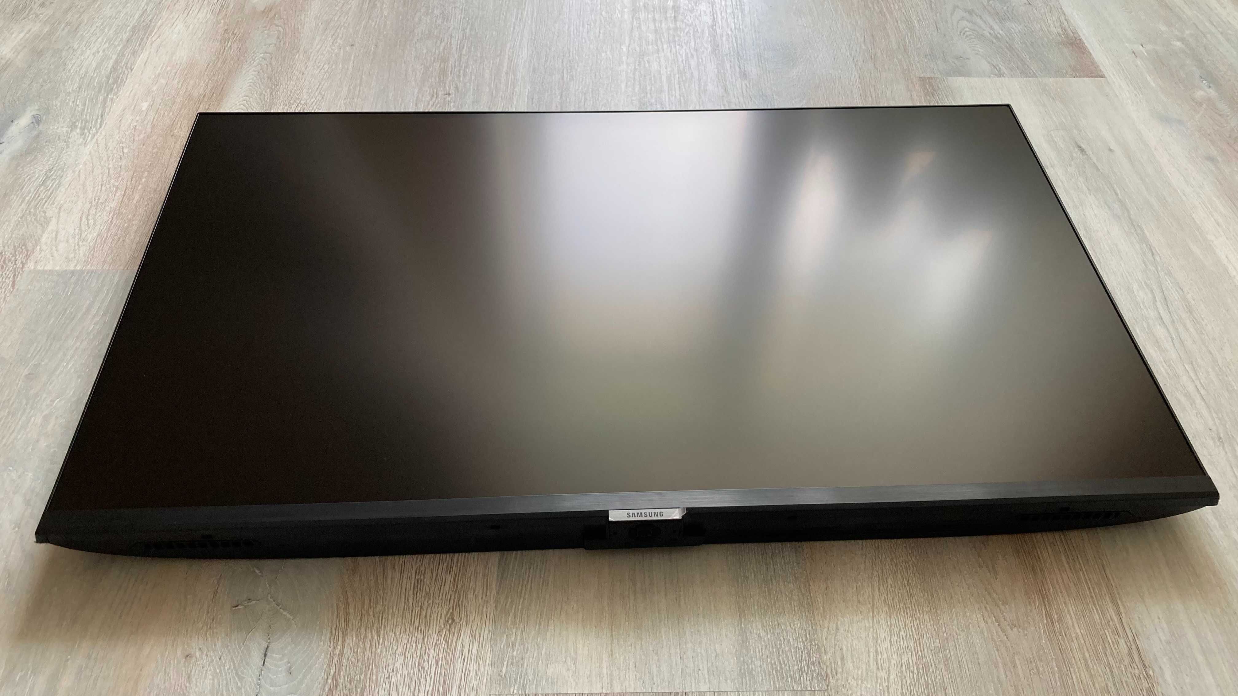 Телевізор / смарт монітор LED SAMSUNG 32 LS32BM7000UUXEN SMART M7 4K
