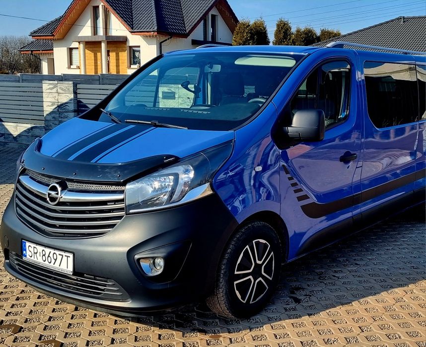 Wynajem Wypożyczalnia dostawcze bus 9 osobowe