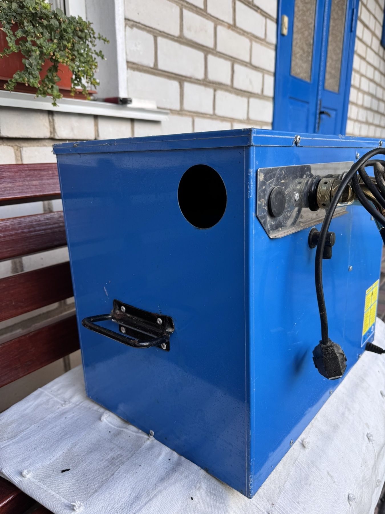 Продам новий в плівці охолоджувач пива і напоїв