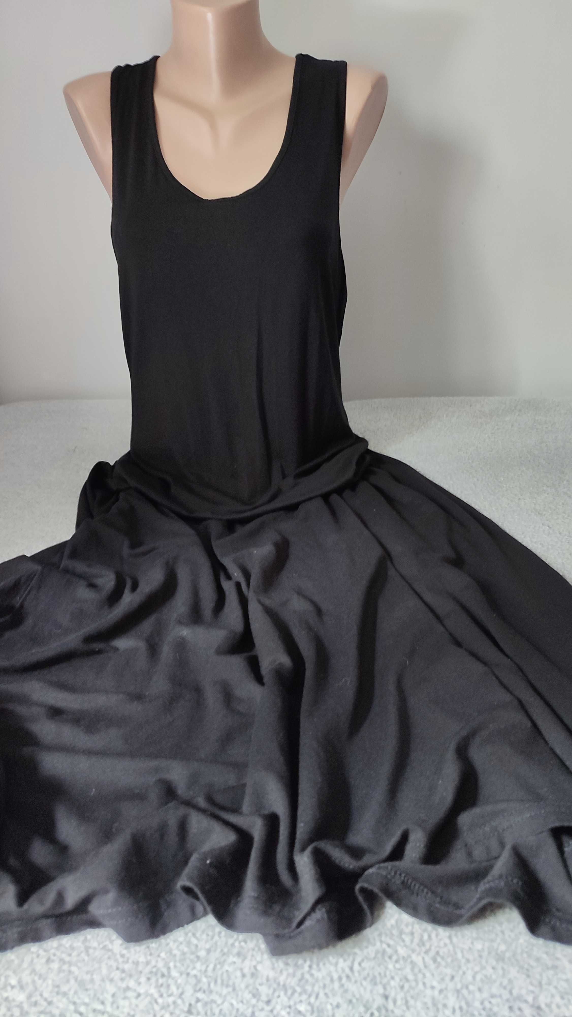 Czarna bawełniana sukienka plus size maxi bez rękawów New Look 16