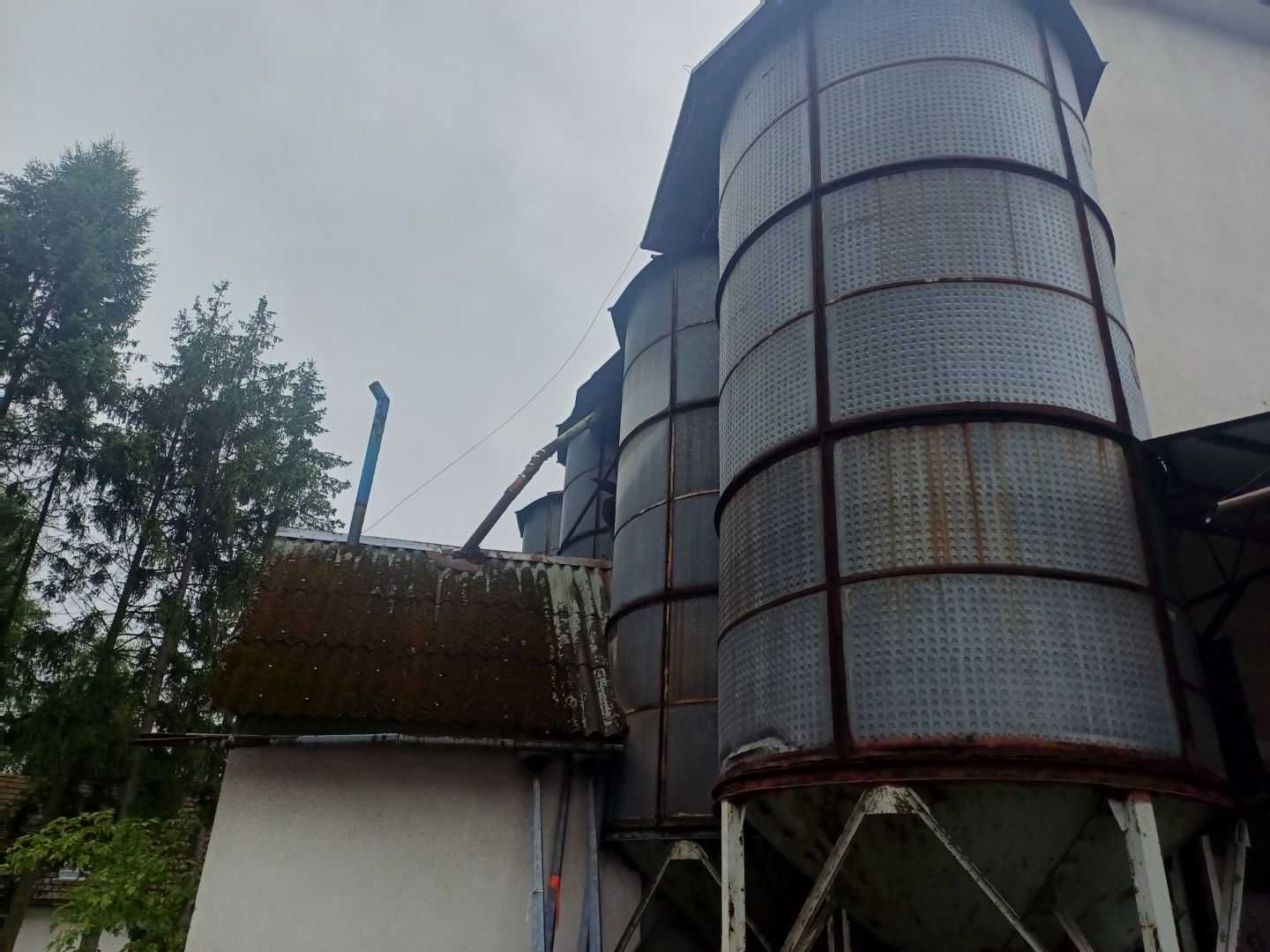 Sprzedam zbiorniki na zboże