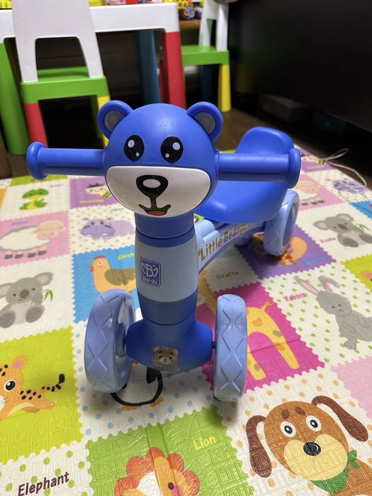 Дитячий транспорт, толокар, біговел та автобус