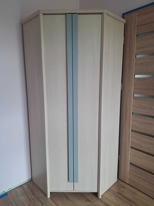 Komplet mebli do pokoju dziecięcego