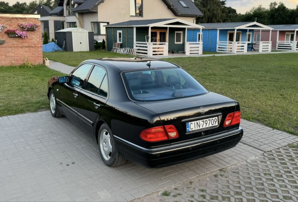 Mercedes W210 E280