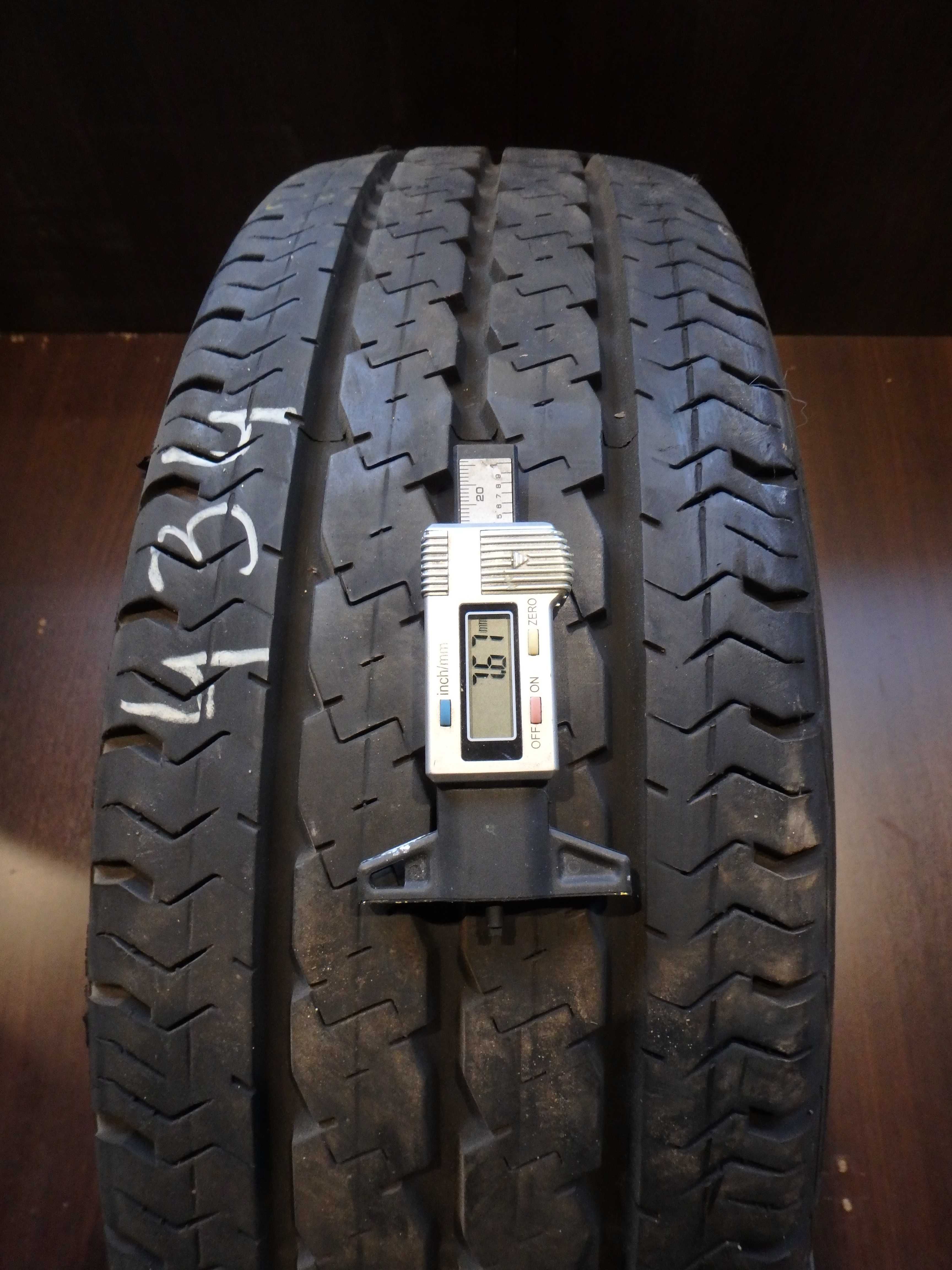 215/75r16C 215/75/16C PIRELLI CHRONO CAMPER 10r 7,6mm 434