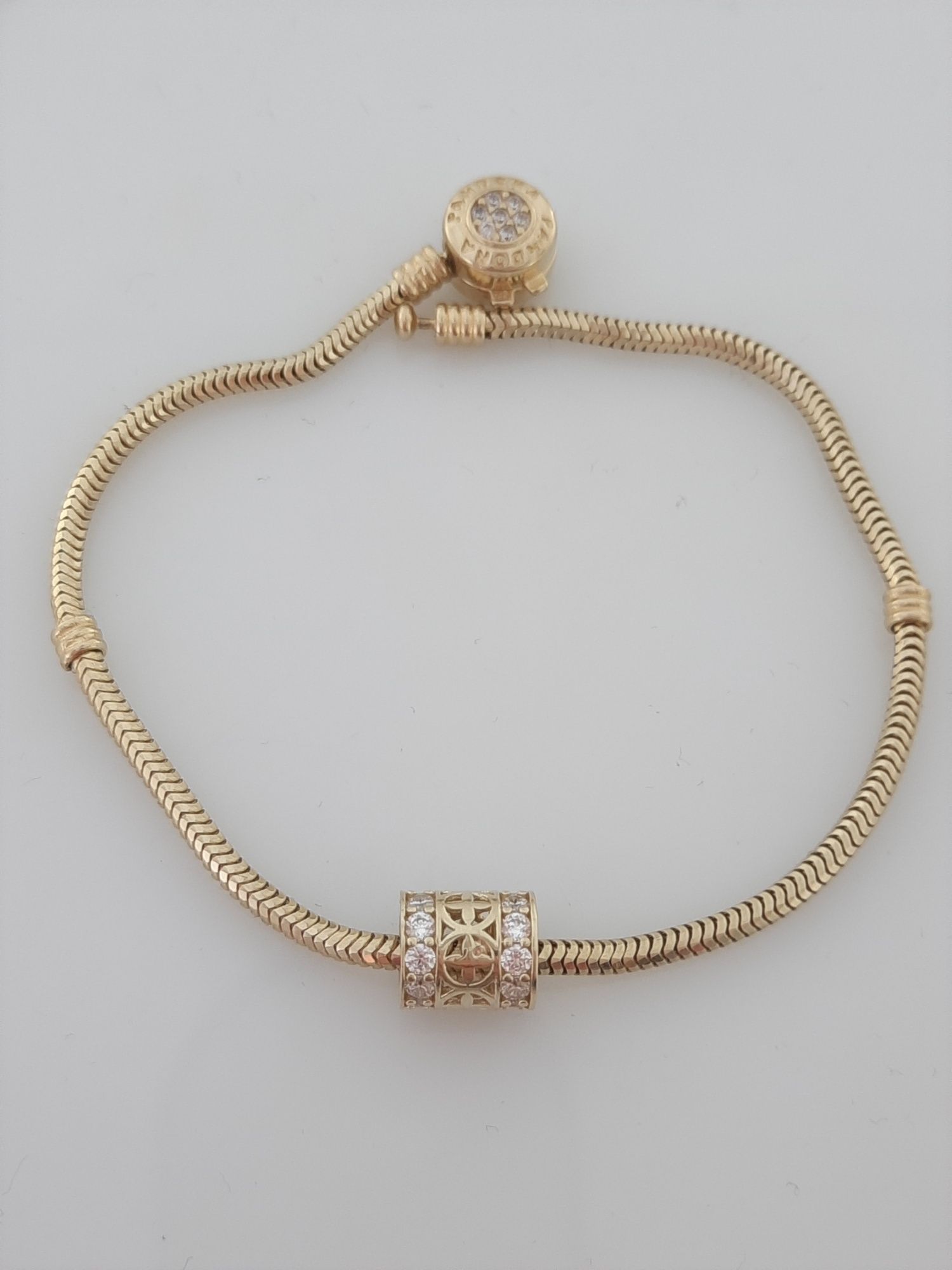 Złoty charms na bransoletkę Pandora. Próba 333.Nowy (N017)