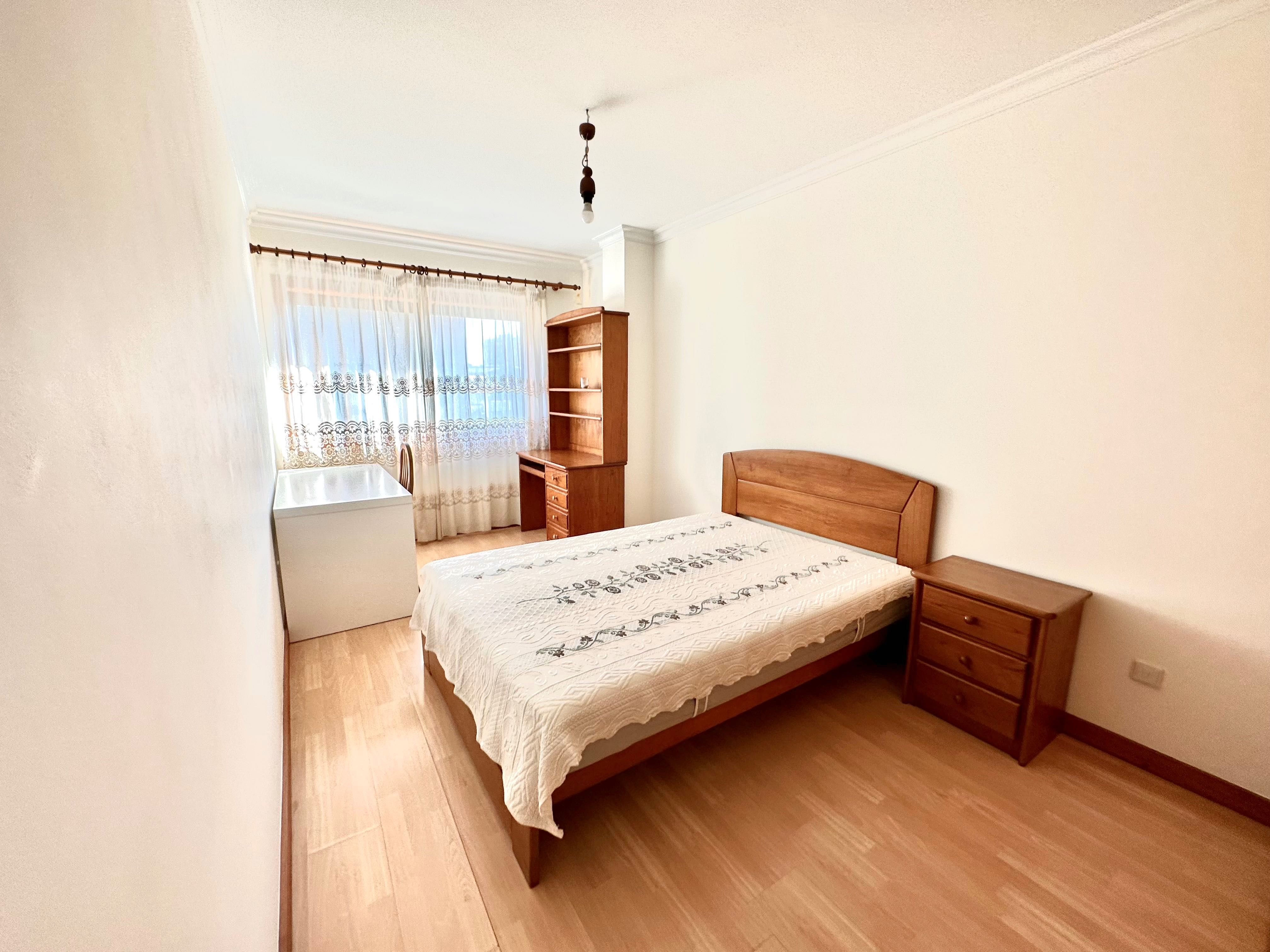 Quarto Suite para menina Polo Universitário