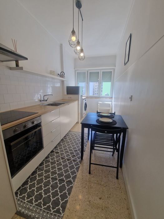 Apartamento T1 Agualva-Cacém (estação) renovado