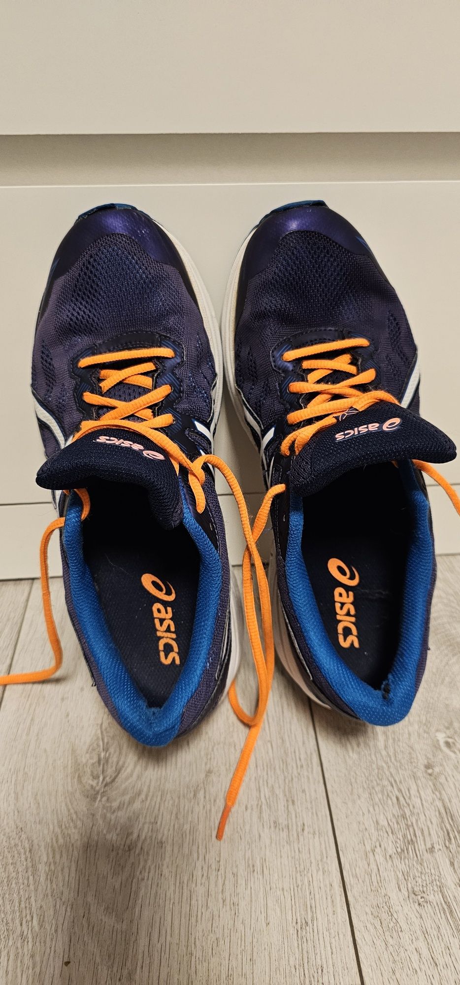 ASICS GT 1000 męskie buty sportowe rozmiar 42 wkładka 26,5cm