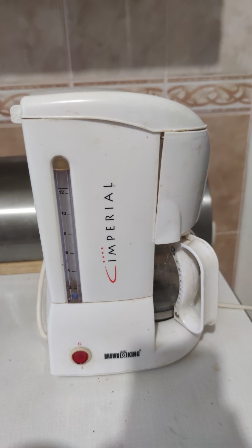 Продам кофемашинку IMPWRIAL 1.5l