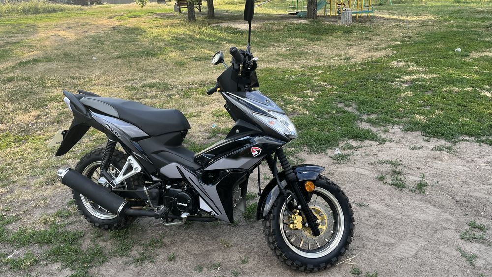 Продам скутер,мопед,мотоцикл Spark sp125c-4wq
